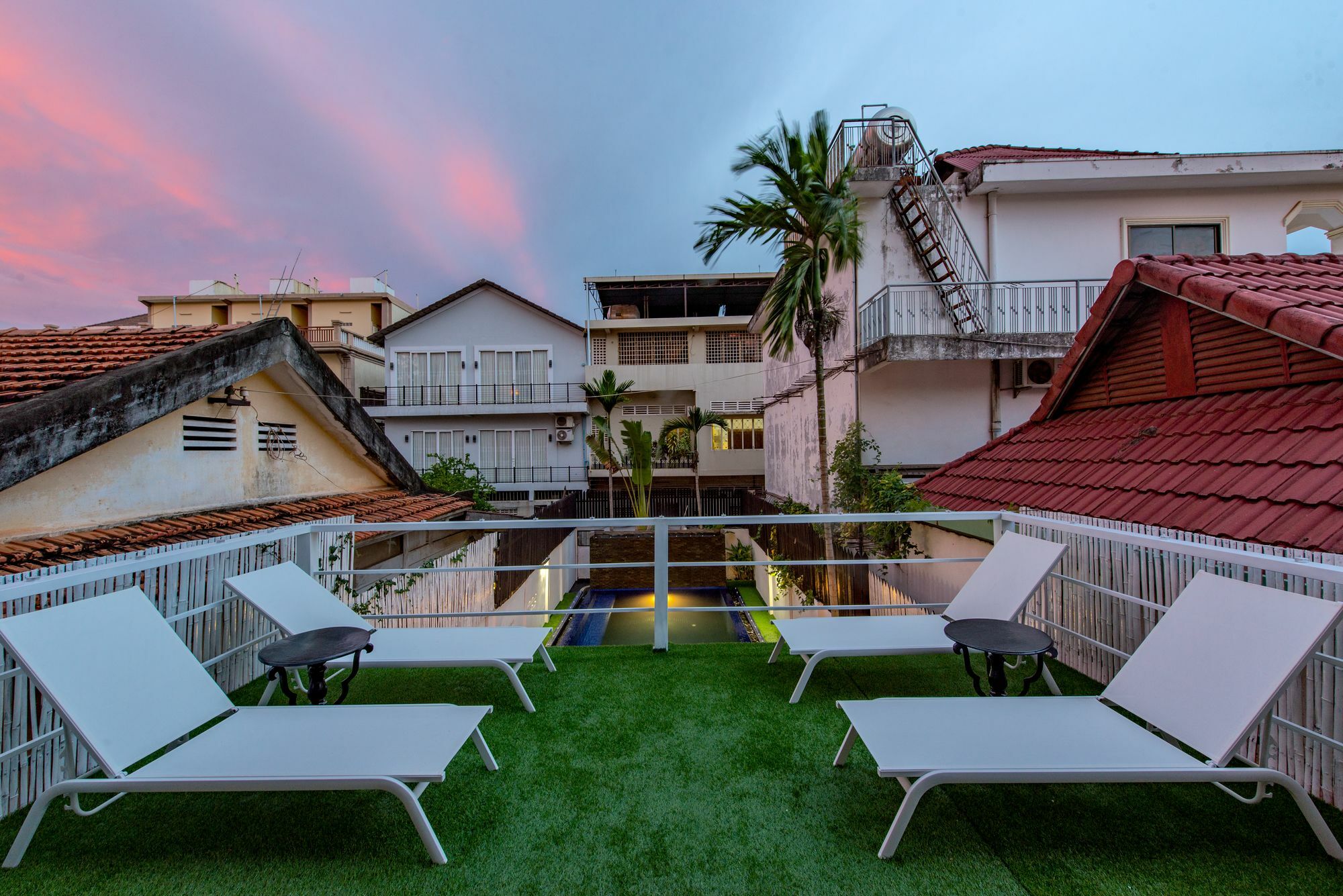 Jk Resident Hotel Sziemreap Kültér fotó